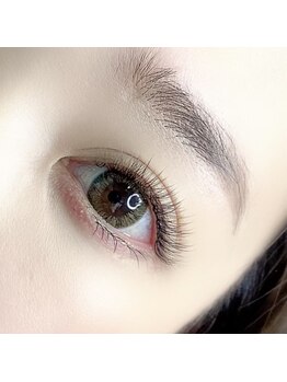 ラヴィラ(La villa)/ボリュームラッシュ　ナチュラル