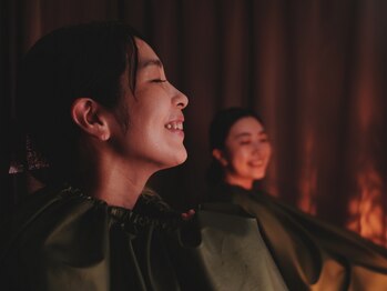 ヨモギ蒸スメの写真/足の浮腫を速攻解消！全身の浮腫は水分不足が原因の1つ。ヨモギ蒸しで心身ともに温まりストレス解消へ♪