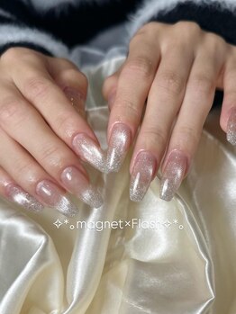 マグネット×フラッシュネイル