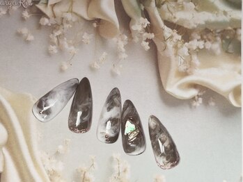 シエル ネイルズ(CIEL NAILS)/ 4月 ハンド 定額 トレンド4