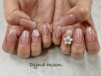 ダイナ ムーン(Dyna moon.)/お花ネイル