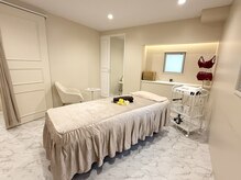 ナリッシュ バスト 六本木(Nouriche Bust)の雰囲気（清潔感があり広々としたお部屋でお過ごしいただけます♪）
