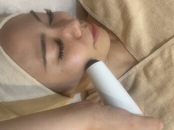 リボディ プラチナ(Rebody platinum)の写真/【大人気の脂肪分解☆】小顔を目指すあなたにオススメのエステサロン！エラ張り解消やたるみケアに♪