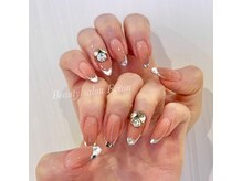 エクラン(Ecran)の雰囲気(昆虫&子猫専門店内に1席だけのネイルブースです)