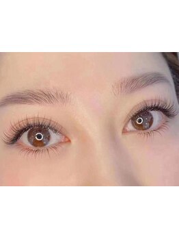 ナチュラル上品な目元にしたい