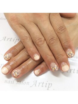 ネイルサロン アーティップ(Nail Salon Artip)/ドット 丸フレンチ ネイル