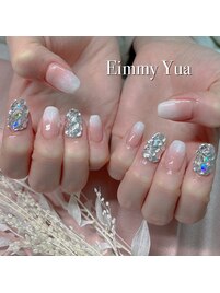 ストーン敷き詰めグラデネイル