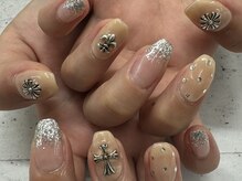 ハニービービー(Honey Bee Bee)/ベージュクロムネイル