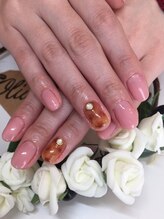 ラ シュシュ(La chou chou)/べっ甲ネイル