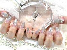 アンジュ(Ange)/【Rika】グレーキラキラネイル