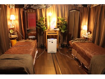 アロマオイル アンド サバイ/