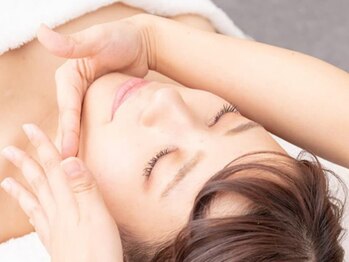 アライメントトウキョウ 麻布十番(Alignment TOKYO)の写真/国家資格・難関資格保有のスゴ腕のスタッフ揃い◎「姿勢・骨格」を調整するから戻りにくい頭蓋骨小顔矯正★