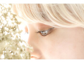 リノナ シル(LINONA cil)/ナチュラルにボリュームアップ