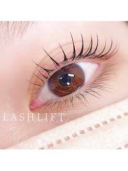 アイウェーブ(Eye wave)/ケラチンラッシュリフト