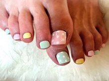アミュリー ネイル アトリエ(Amury nail atelier)/パステル ドット 大人 シンプル