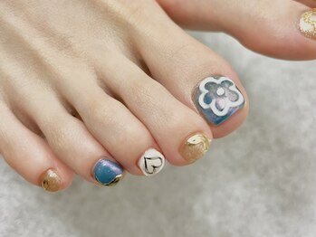 ユイット(HUIT)の写真/【初回オフ/パラジェル無料】ワンカラーやニュアンス、個性派デザインまで☆足元からおしゃれを楽しむ♪