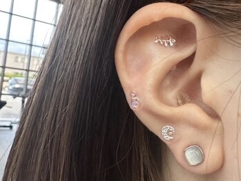 リュクス トレーニング(Luxe training)の写真/大流行中の耳つぼジュエリー★可愛いだけじゃなくリラクゼーション効果も叶う♪