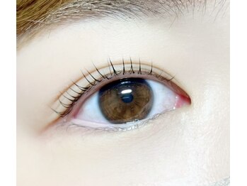 アストラール(astrale)/まつげパーマ