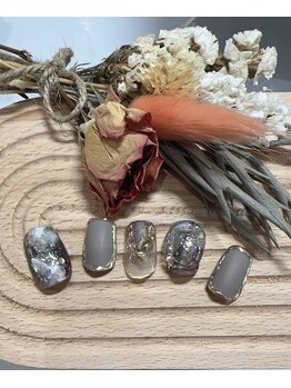 プルメリアドット(Plumeria.)/ニュアンスネイル