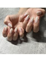 ルート12/クール系ホワイトネイル