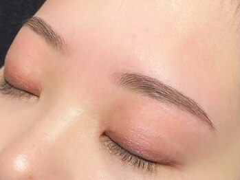 トゥリープ ネイルズ(Tureep Nails)/:: HOLLYWOOD BROW LIFT ::