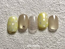 ウロネイルズ(ulo nails)/インクドットニュアンスネイル