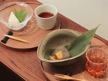 スウトハクの雰囲気（施術後はささやかなお茶請けの時間をご用意しております。）