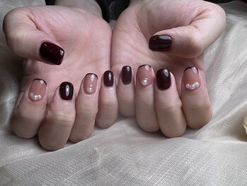 ミスユー(Miss U)/赤フレンチネイル