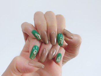 フォンテーヌブロー 野々市店(Fontaine Brow)/付け放題フリーデザインネイル