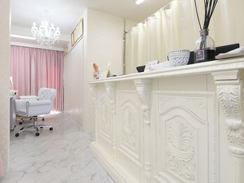 ジュエリー アンド ティアラ(Jewelry & Tiara)