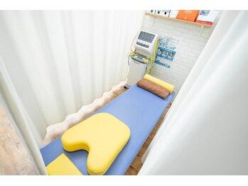 マーサ鍼灸接骨院新小岩院/店内写真◎≪整体/肩こり/腰痛≫