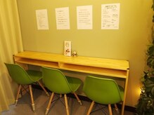 手もみ市場 横浜店/待合スペース