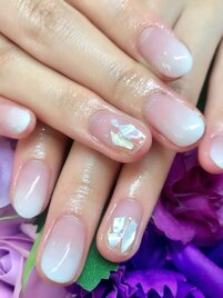 白グラデーション