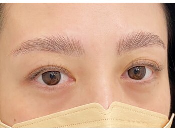 アトリエ ロータス 仙台駅前店(Atelier LOTUS)/パリジェンヌブロウリフト