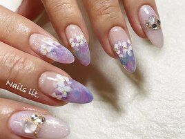 フラワーネイル