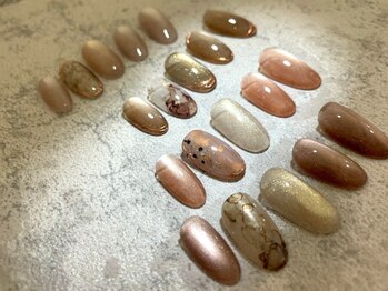 ネイルズ ラ ブリーサ(nails La Brisa)の写真/「長さ」「フォルム」「質感」を計算した美しいネイルをご提供。上品さと可愛さを兼ね備えたデザインが人気