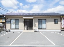 温活リトリートサロン SOLAS Reset&Growの雰囲気(店舗前に駐車場があります)