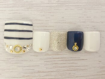 タフィーネイル 宜野湾コンベンションシティ店(TaffyNail)/フットグランドデザイン 7,490円