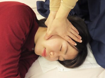 足圧宗家 良知整骨治療院/エラを指圧して食いしばりを解消