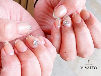 ワールド ビューティ ヴィヴァルト 宝塚店(WORLD BEAUTY VIVALTO)/ガラスフレンチ/ビジューネイル
