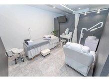 まつ毛、眉毛、ホワイトニングルーム♪お友達同士でのご来店も☆