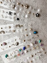 サロンドソエ(Salon de Soe)/おしゃれ耳つぼジュエリー