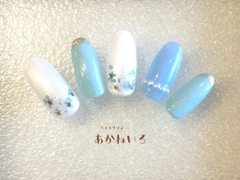ネイルサロン あかねいろ/ネモフィラ押し花ネイル 春色