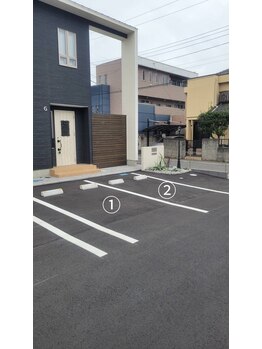 エム(M)/外観