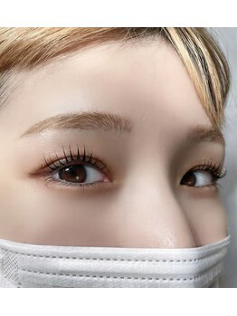 ワンス 常陸大宮(once)の写真/【歴13年の黄金比分析】骨格に合わせた「眉×まつげ」のセット提案で、鏡を見るのが楽しくなる垢抜け顔へ