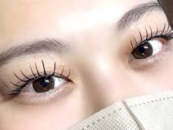 サロン ド ルピア(SALON de LUPIA)/LED160本