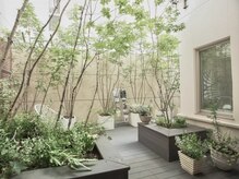 マルノウチ サロン(MARUNOUCHI salon)