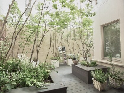 マルノウチ サロン(MARUNOUCHI salon)の写真