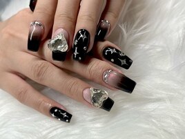 BLACKガーリーネイル