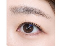 イリス(iiris)/まぶたの形状に合わせて…
